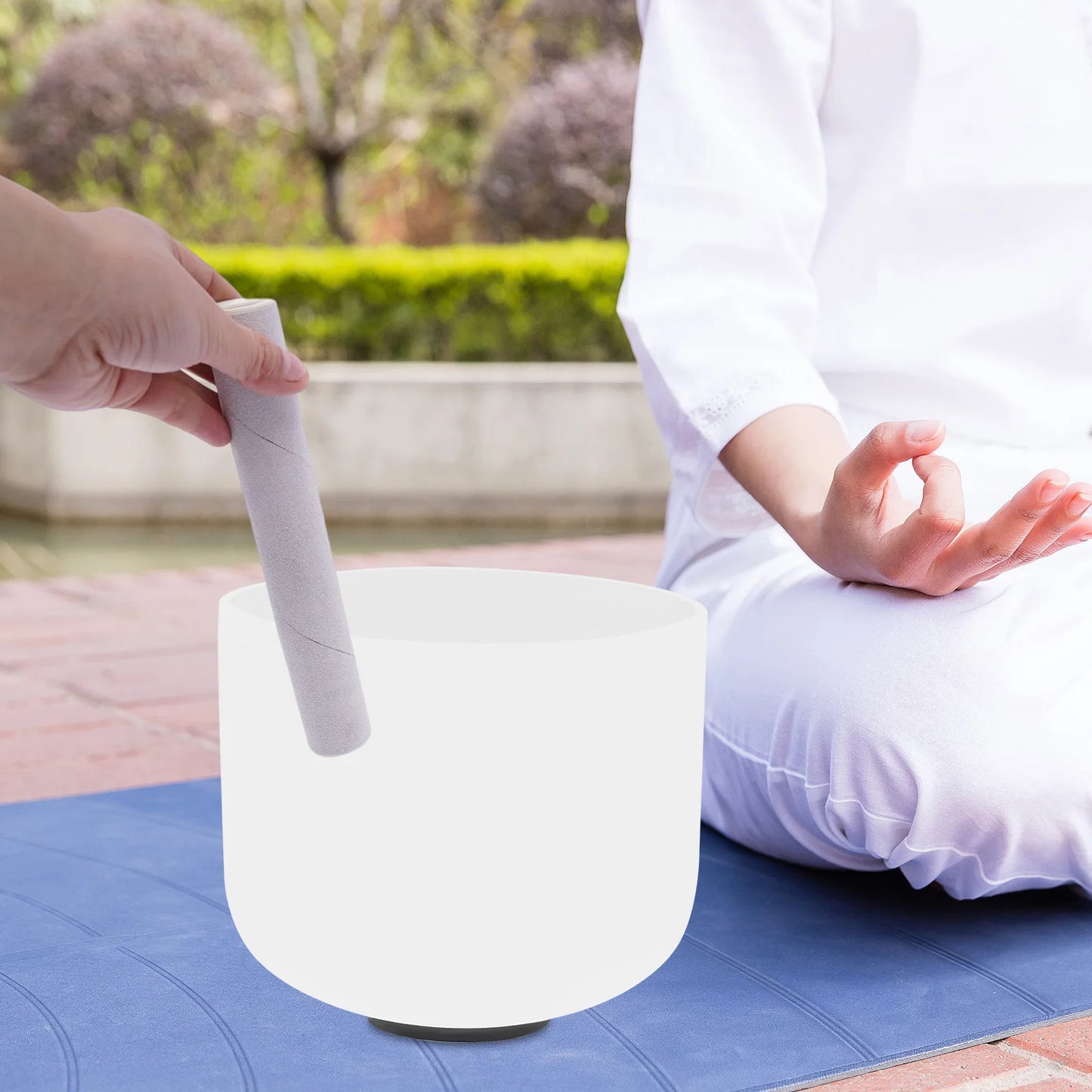 8 inch Singing Bowl with Striker Rubber Ring Music Bowl Sound Healing for Home Yoga Studio Healing Room White