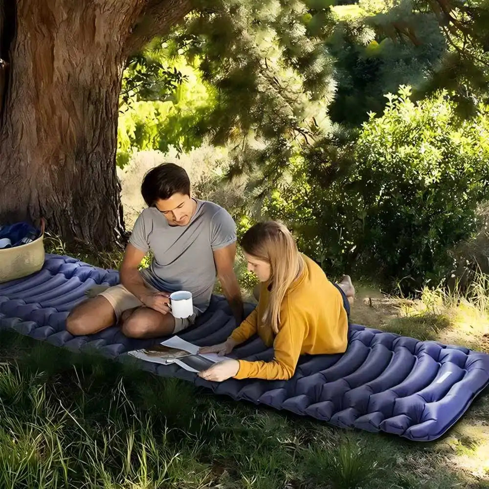 Outdoor camping super thick 4-inch inflatable sleeping mat with built-in pillow and pump air mat for travel hiking climbing